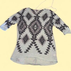 Vanity blue & black Aztec top